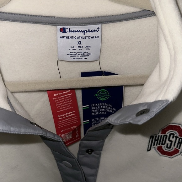 Ohio State Buckeyes Sweatshirt - Picture 2 of 5